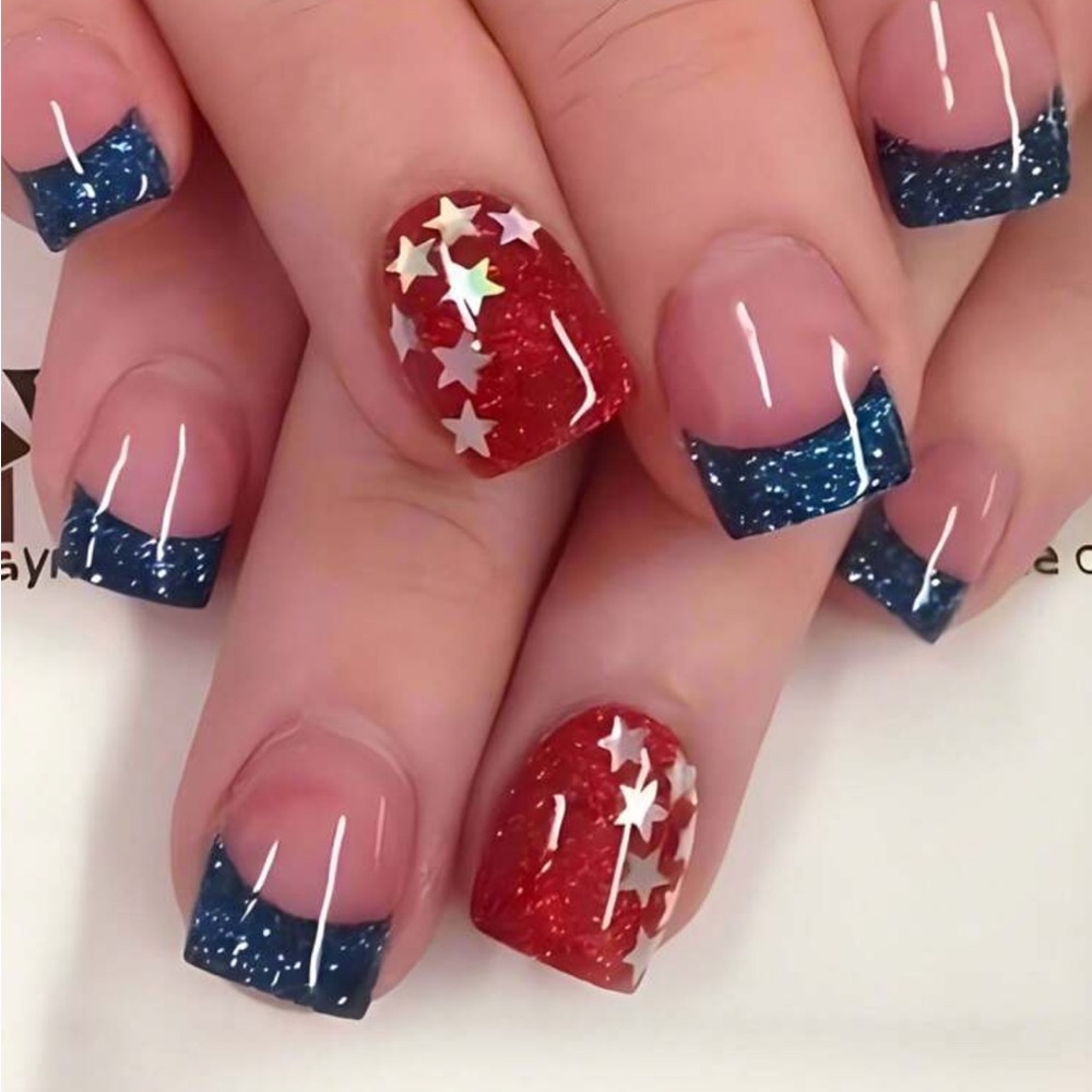 24pcs Radiant And Cute Short Square Removable Press-On False Nails With French